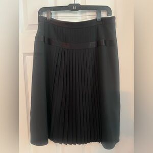 BCBGMaxAzria Black A-Line Pleated Skirt